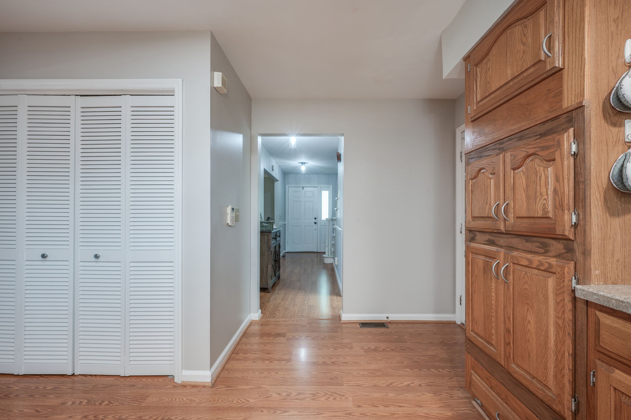 406 N Cameron Ct