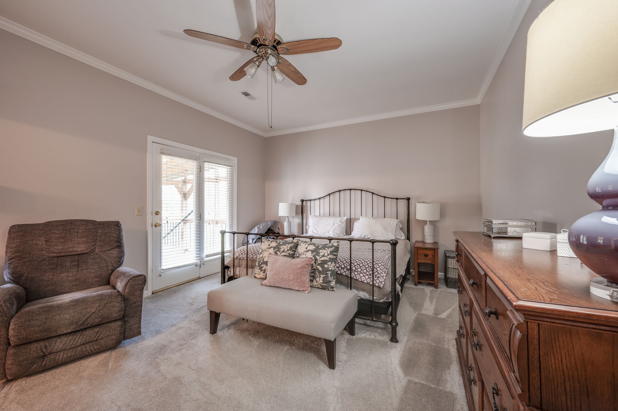 406 N Cameron Ct