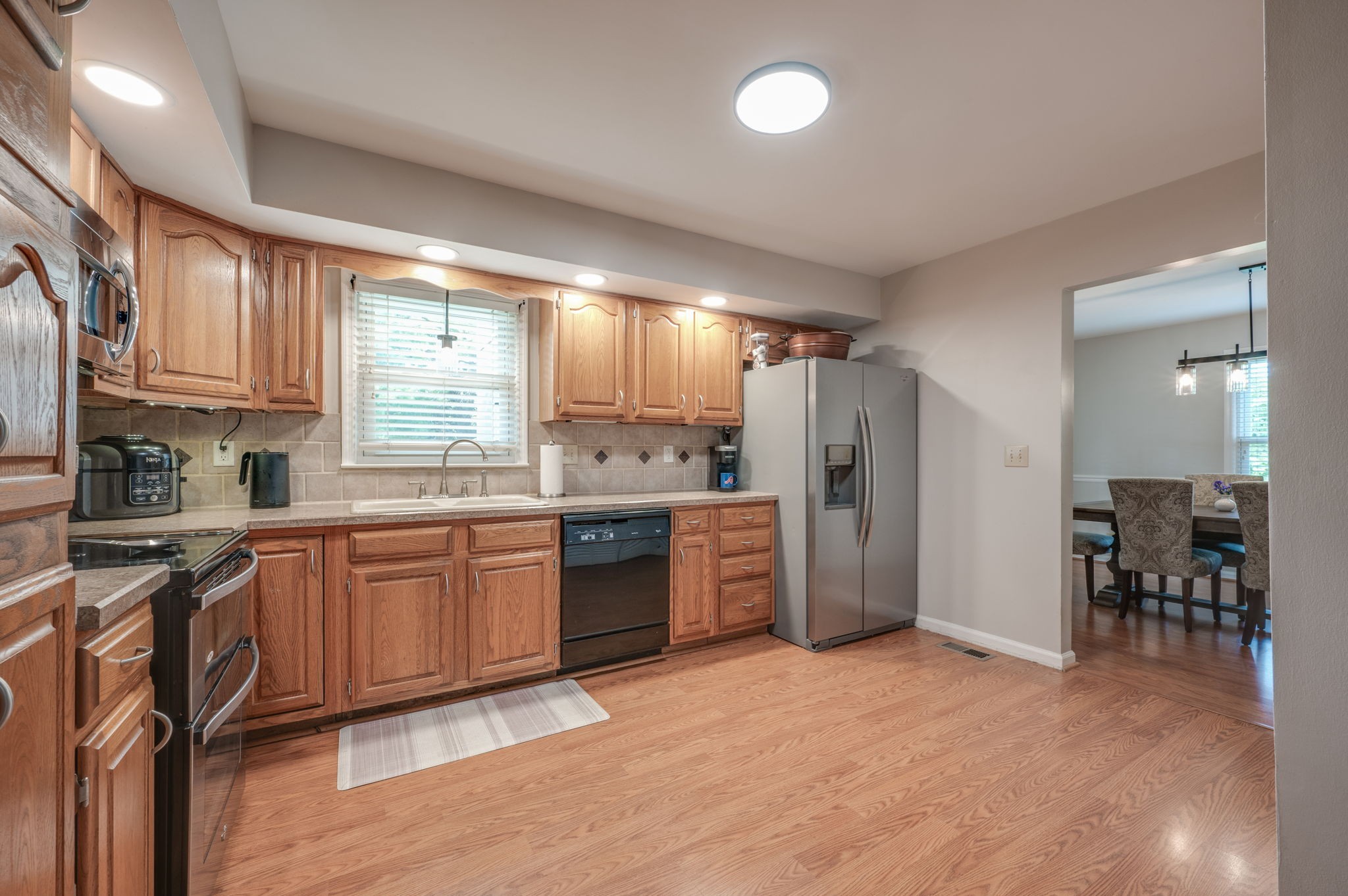 406 N Cameron Ct