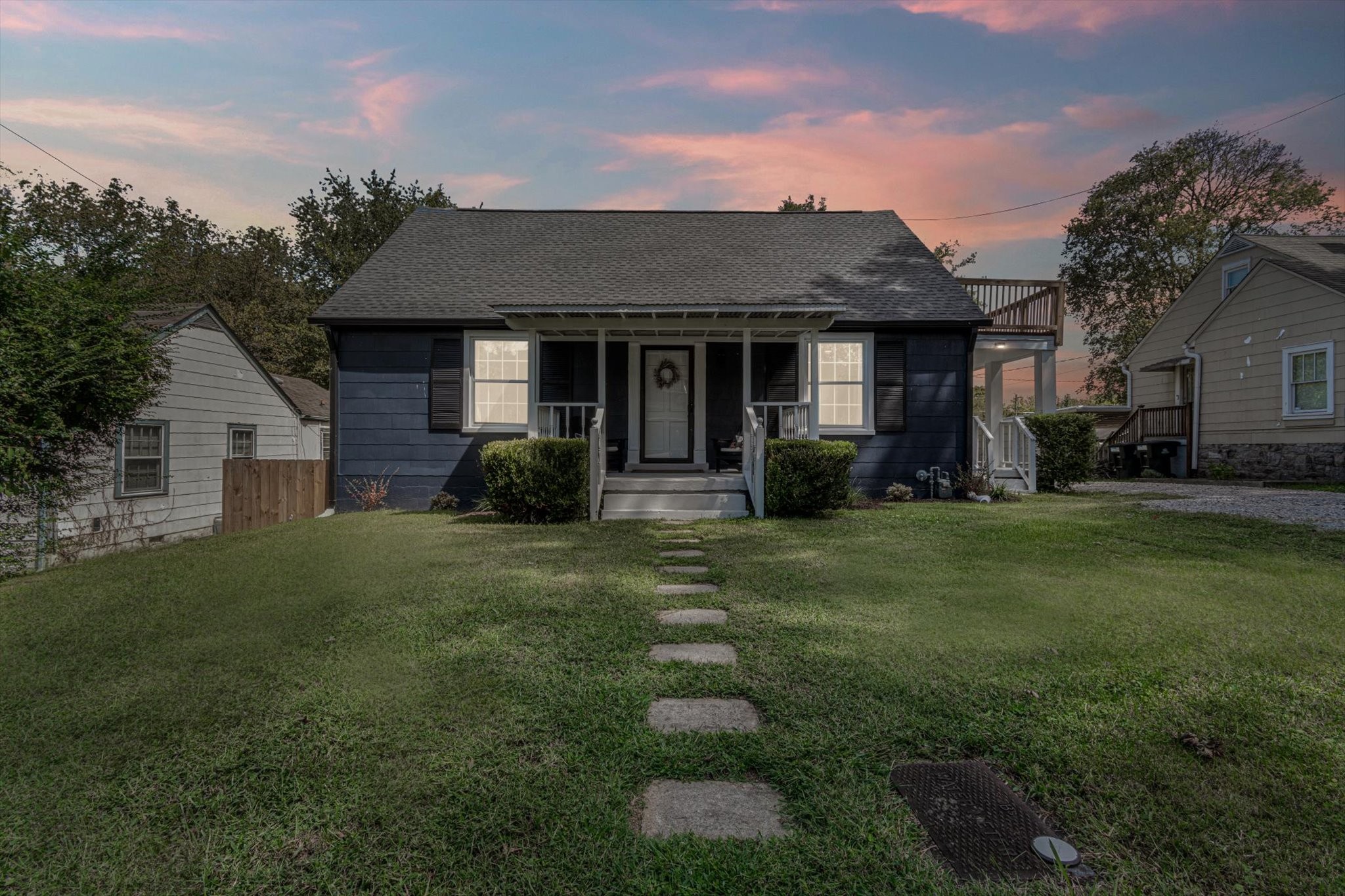 1113B Sunnymeade Dr
