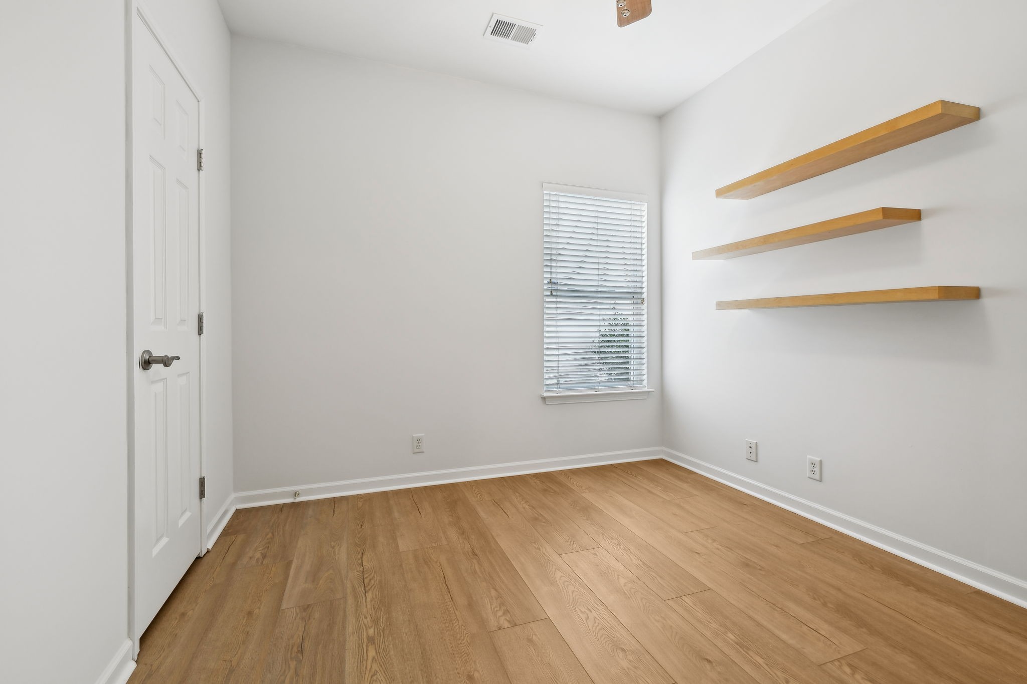 420 Stone Chimney Ct