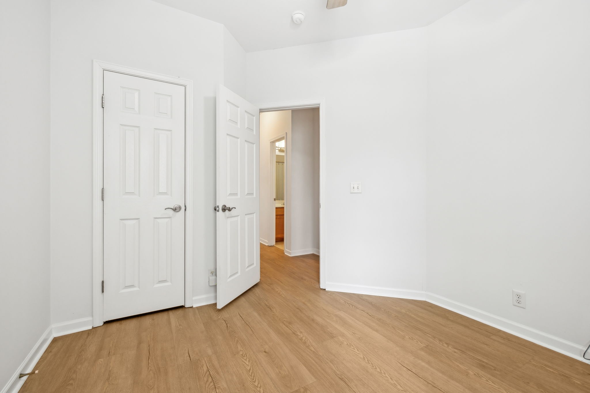 420 Stone Chimney Ct