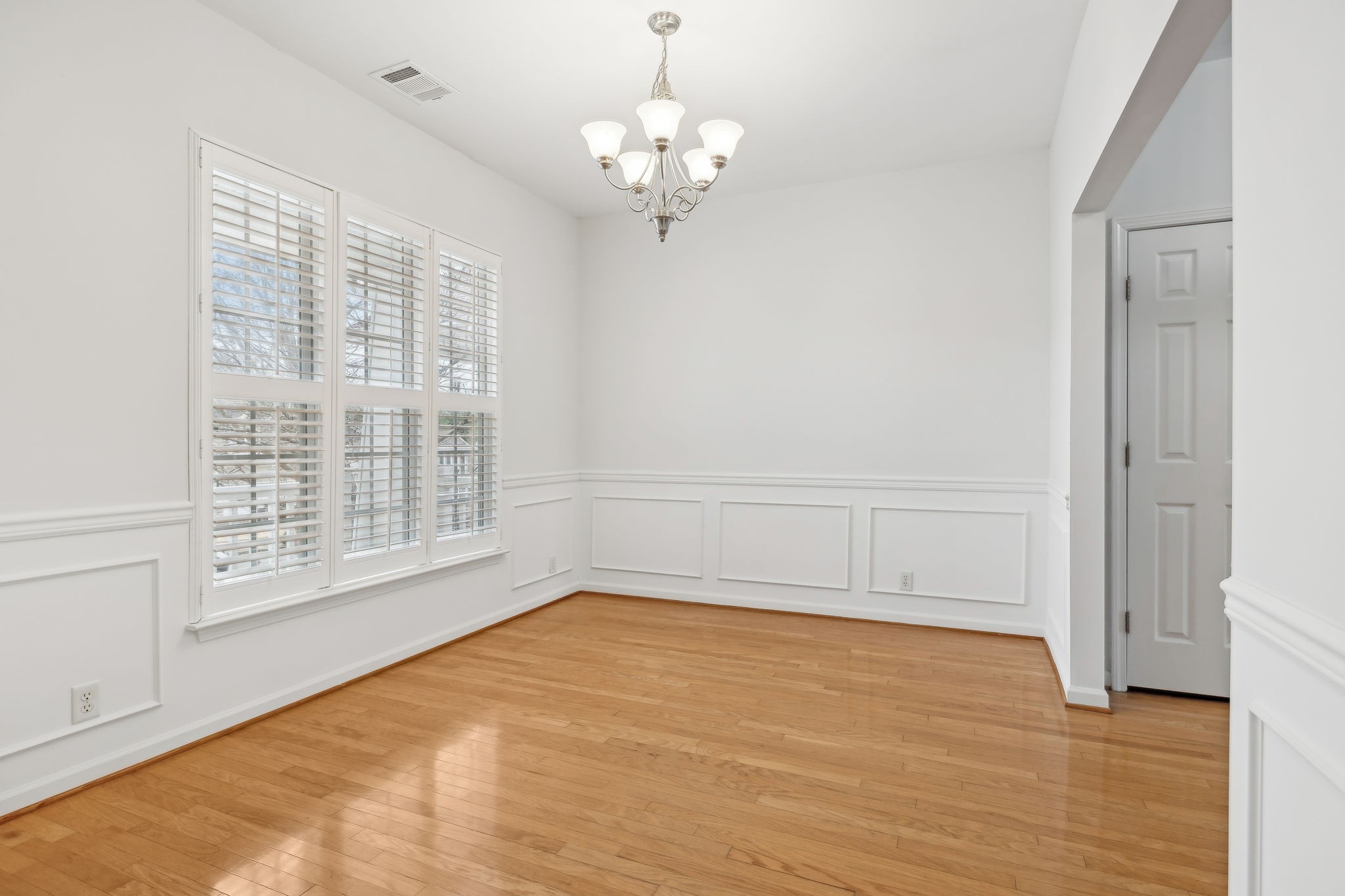 420 Stone Chimney Ct