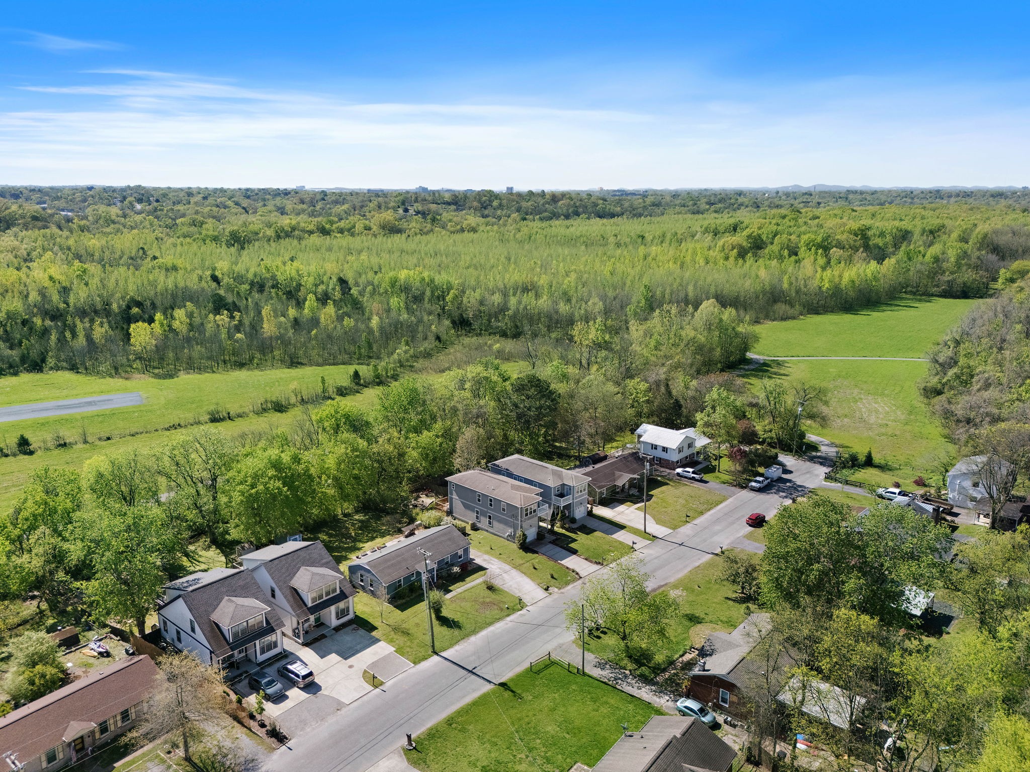 1005B Shadow Ln
