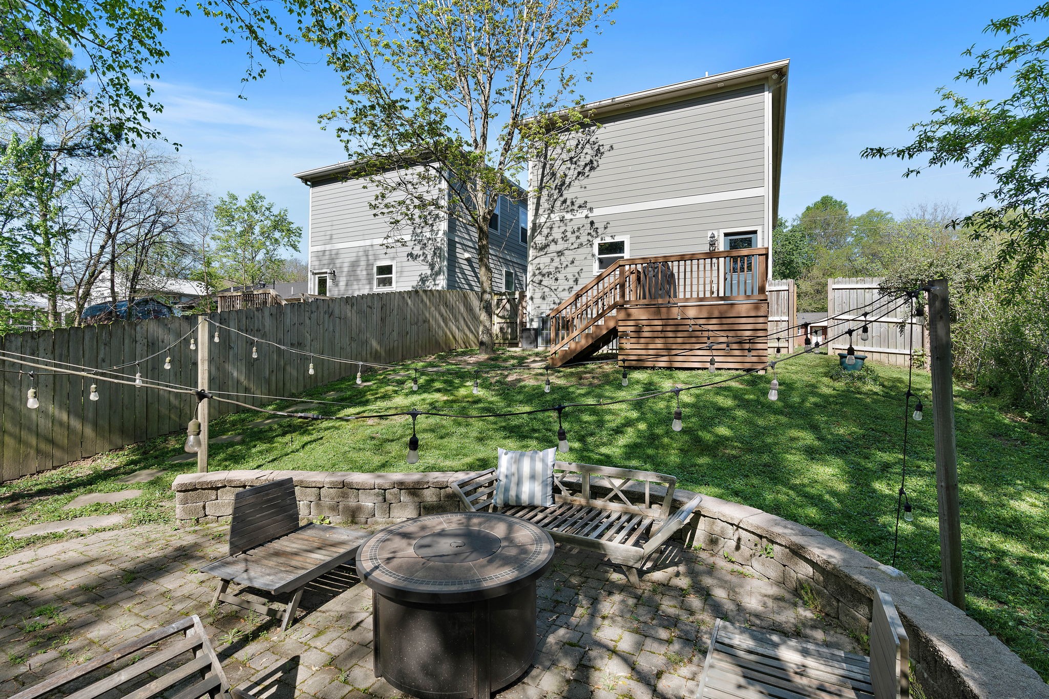 1005B Shadow Ln