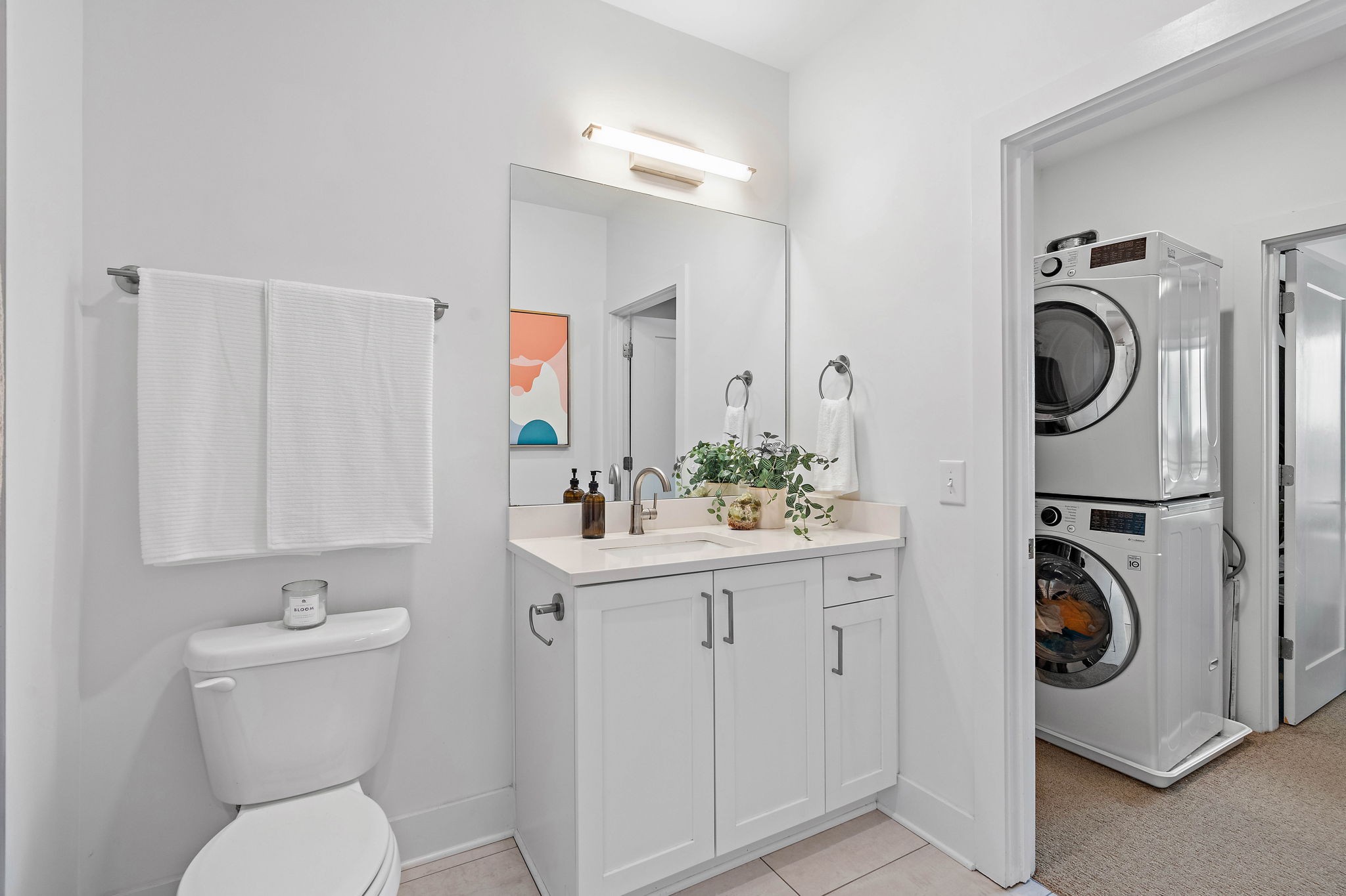 1041 E Trinity Ln Unit: 312