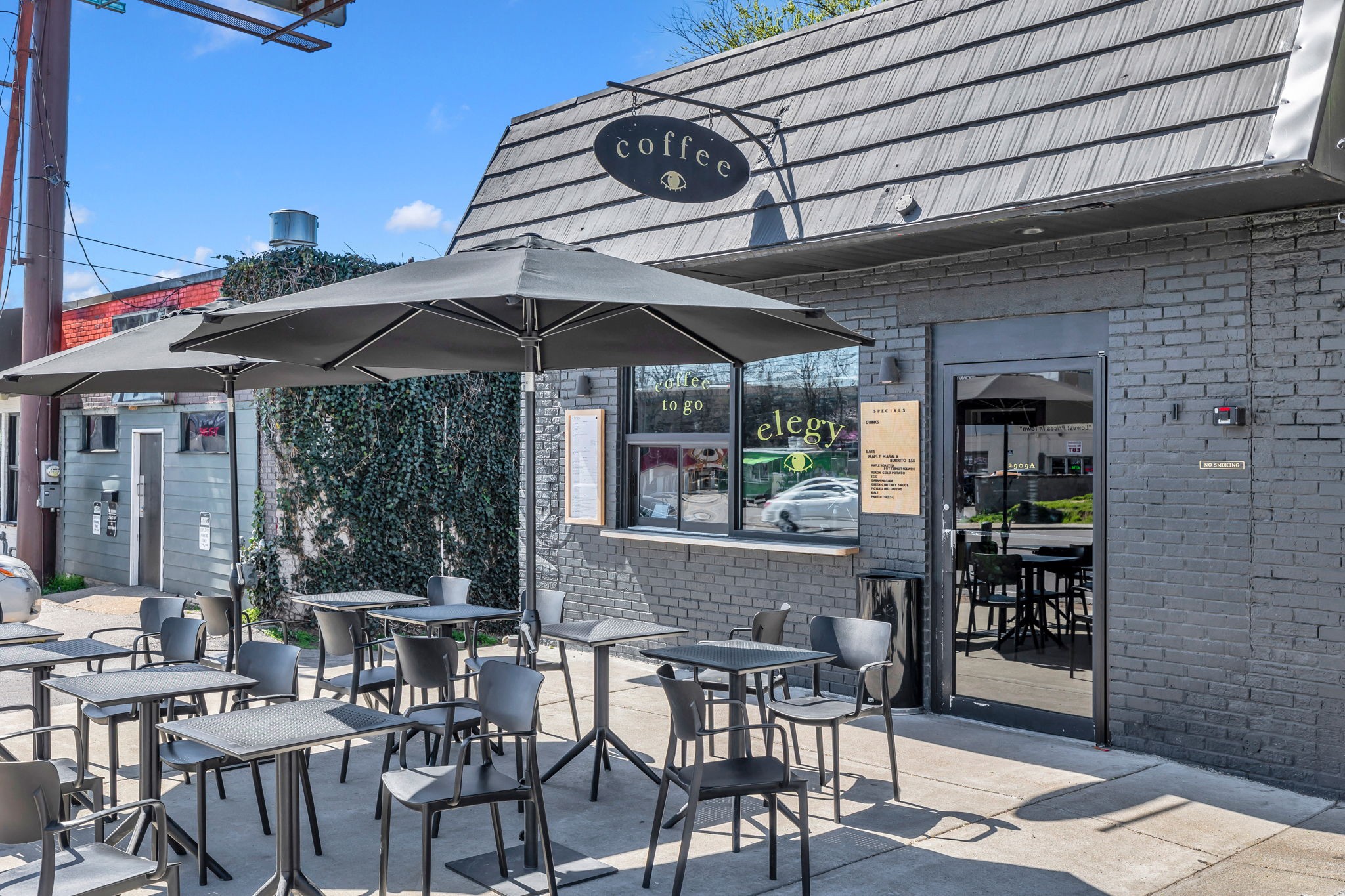 1041 E Trinity Ln Unit: 312