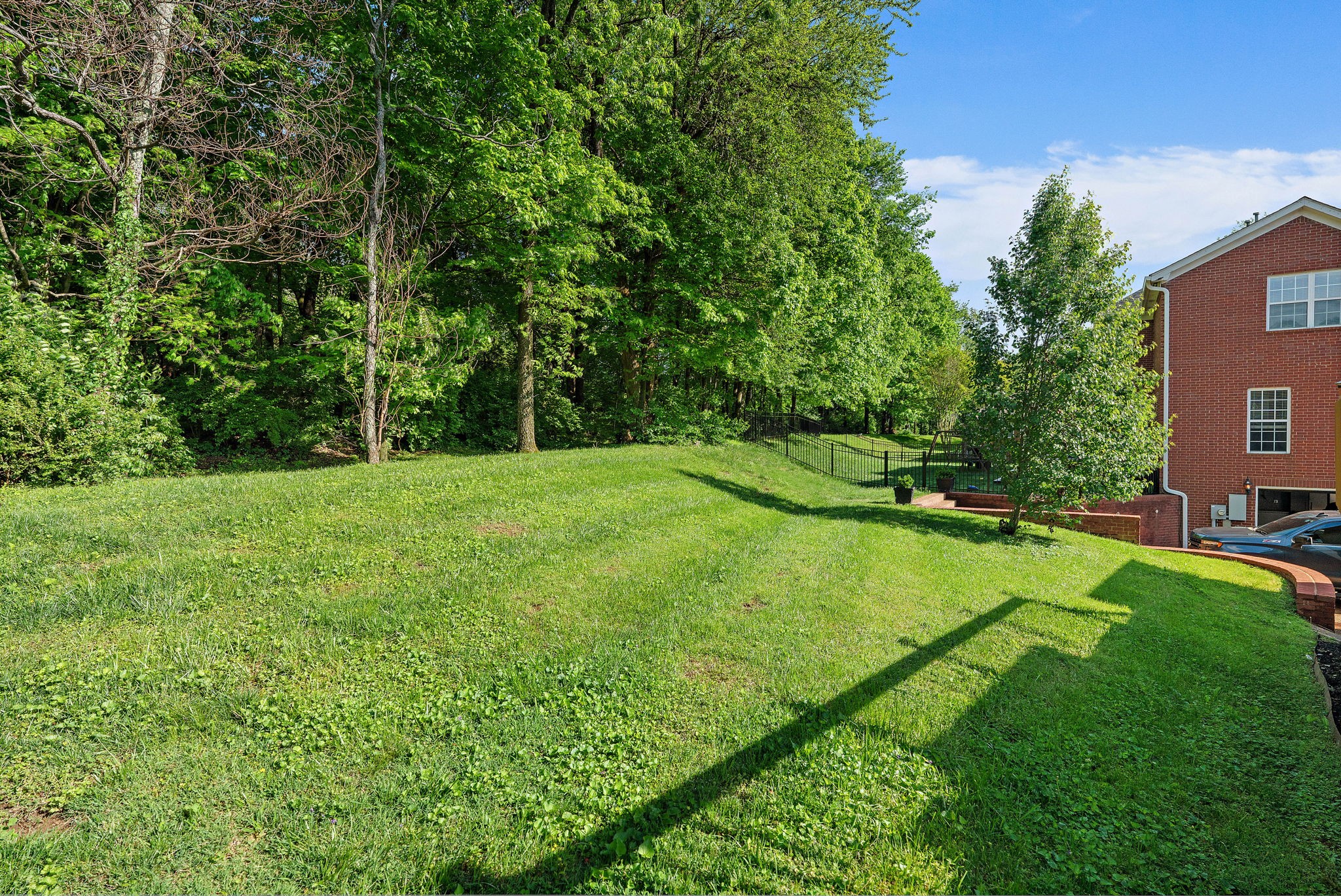313 Red Feather Ln