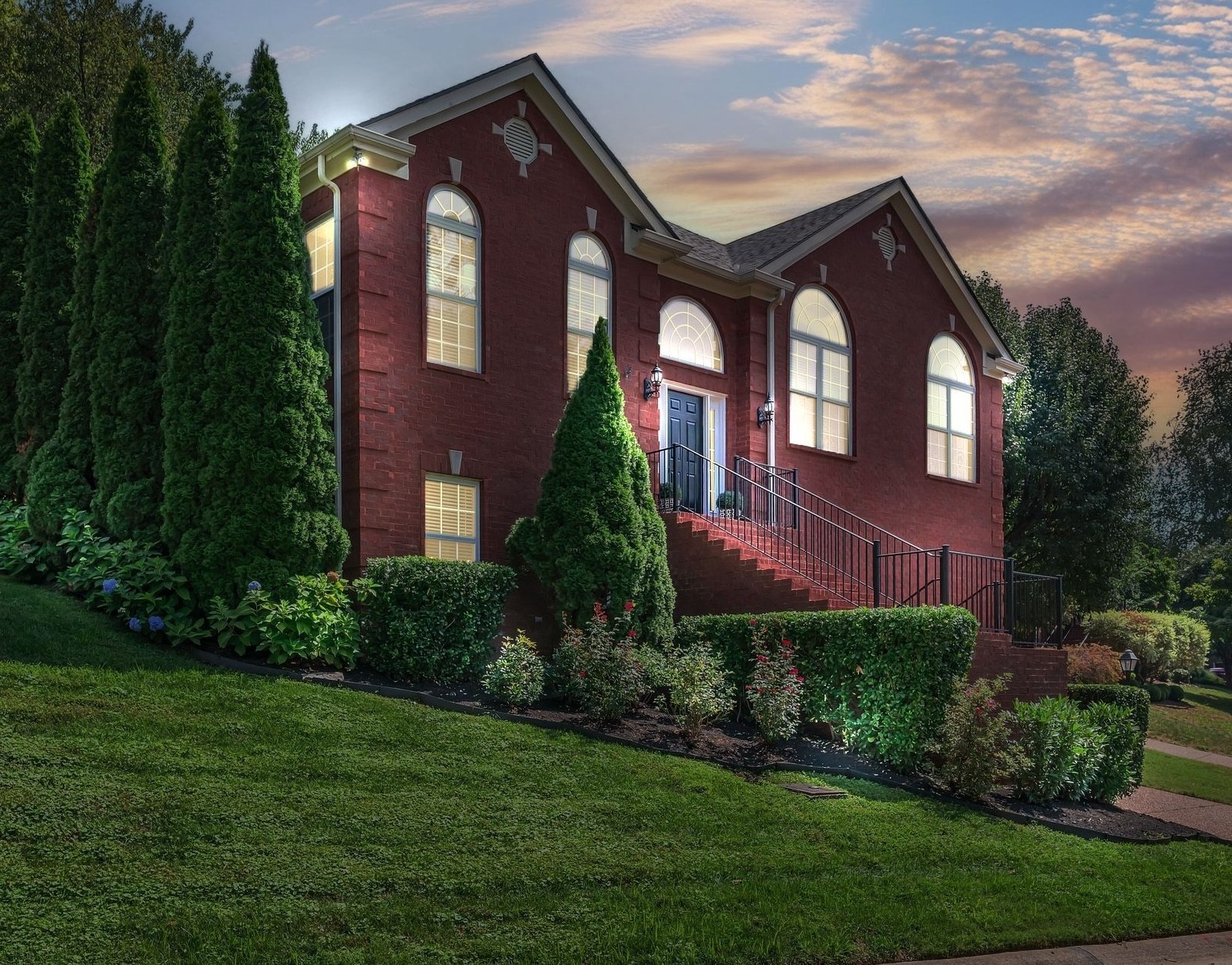 313 Red Feather Ln