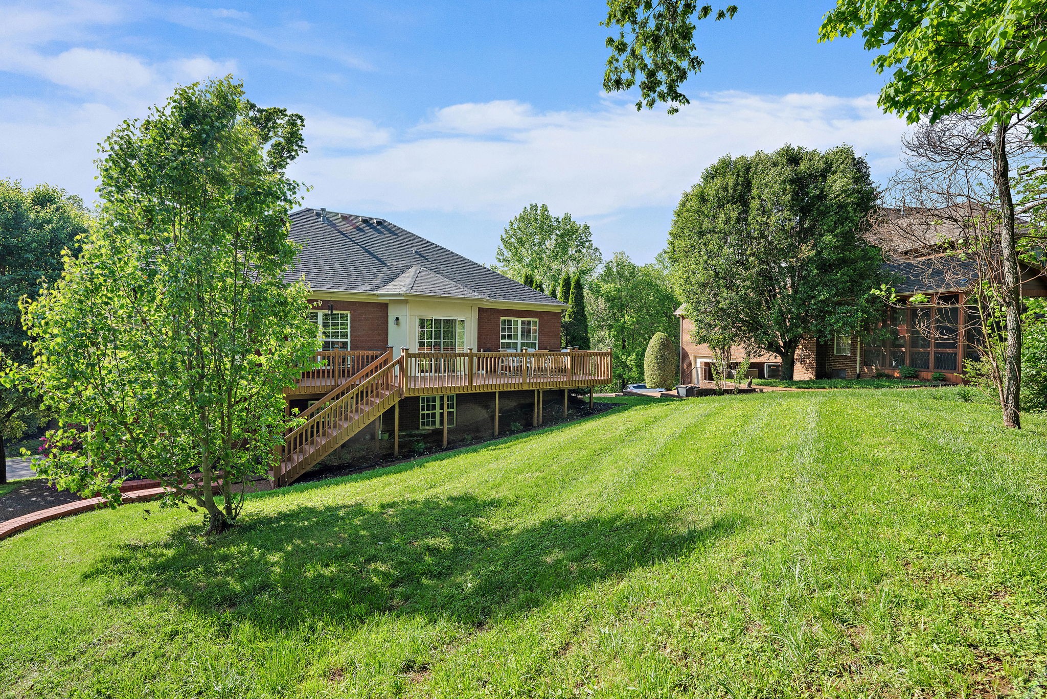 313 Red Feather Ln