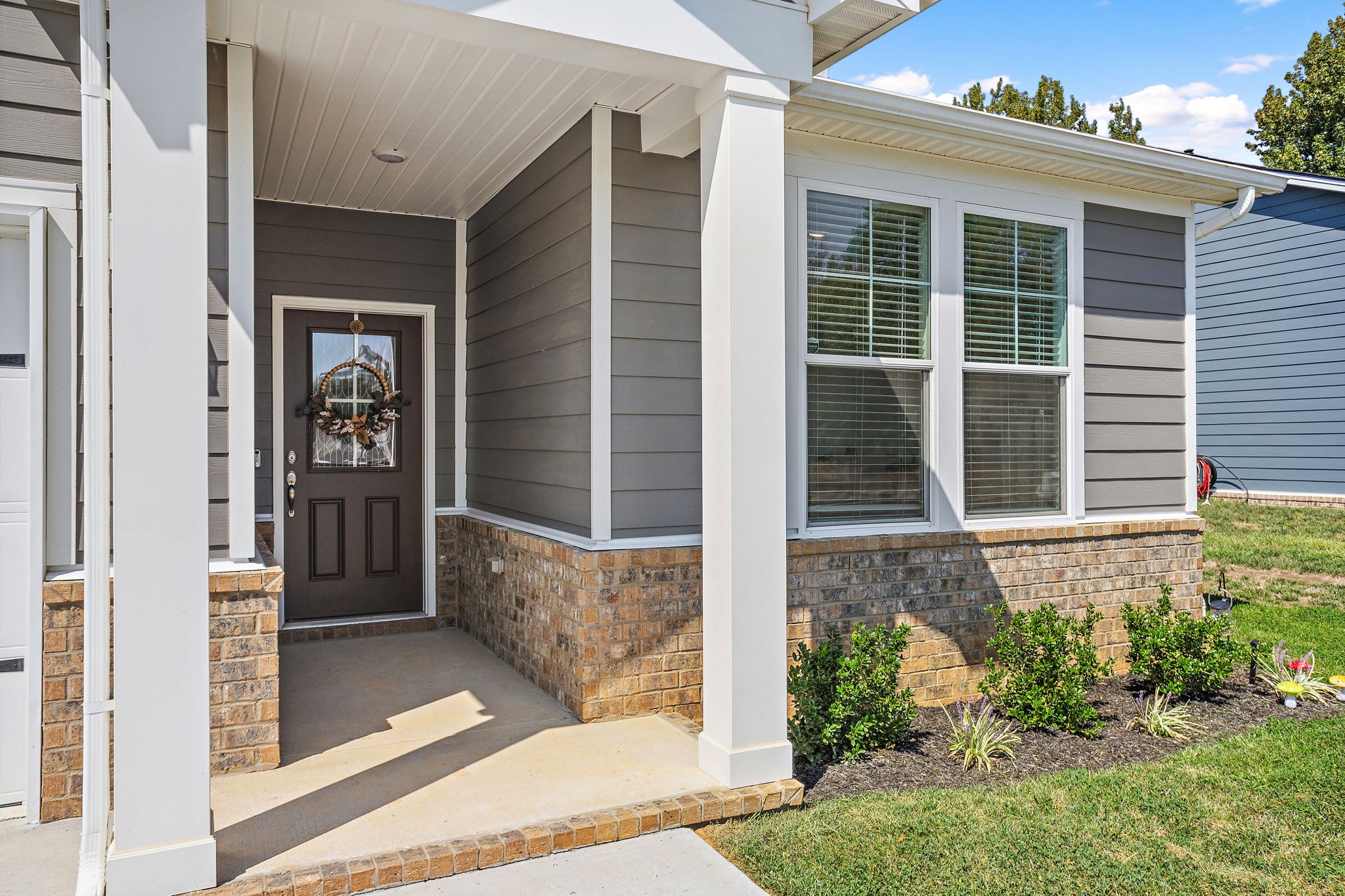 5264 Cothron Dr
