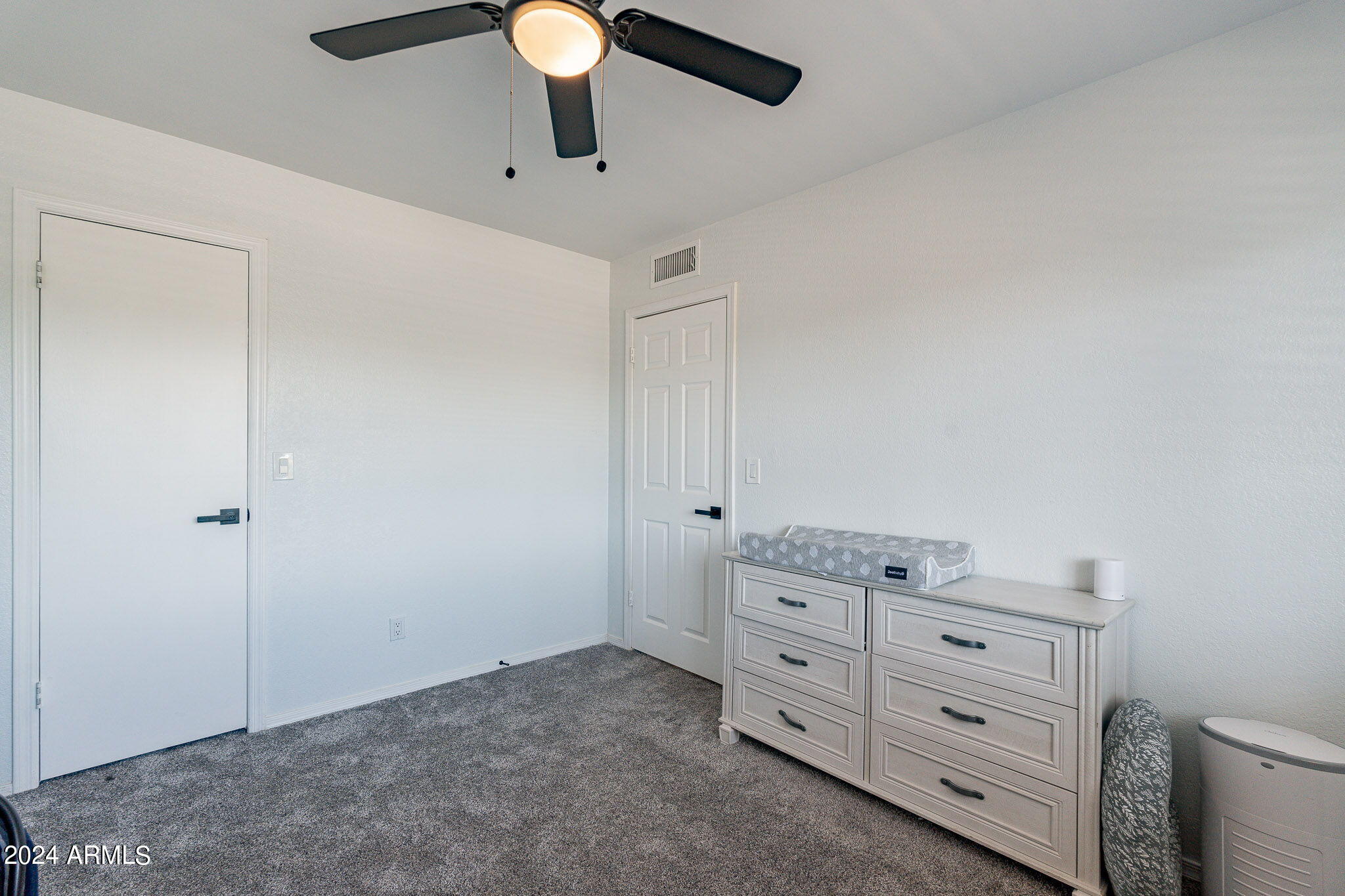 2837 E TRACY Lane # 1
