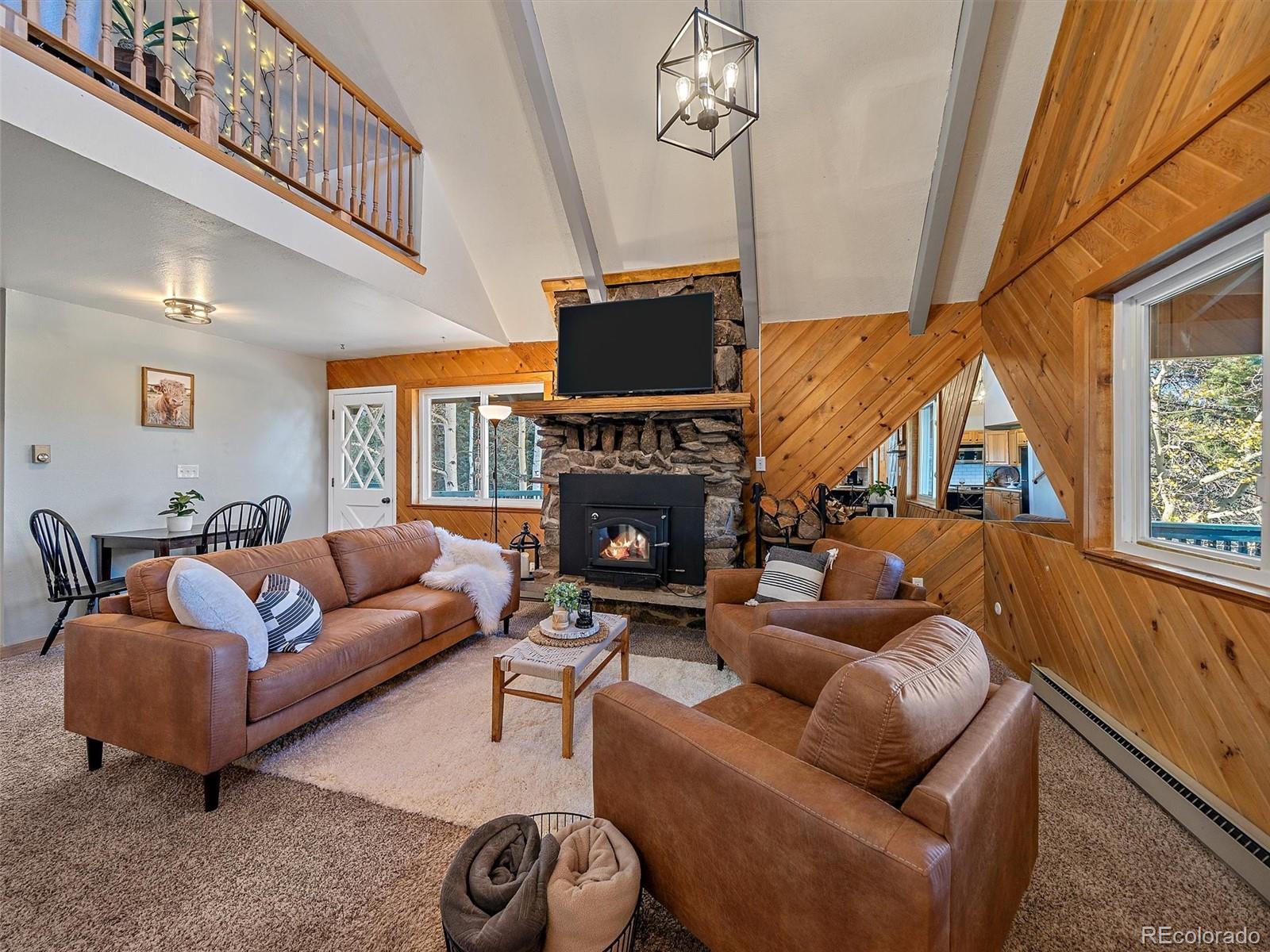 80 Castlewood Court