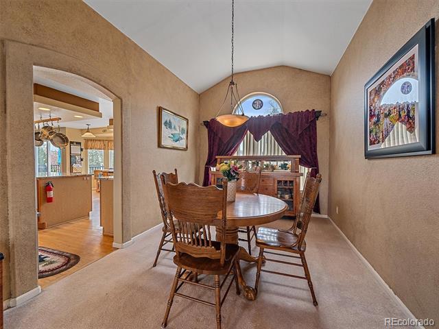 6523 Shannon Trail