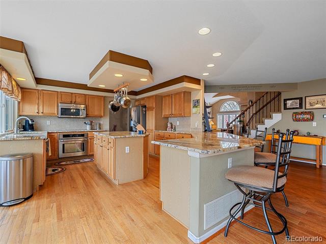 6523 Shannon Trail