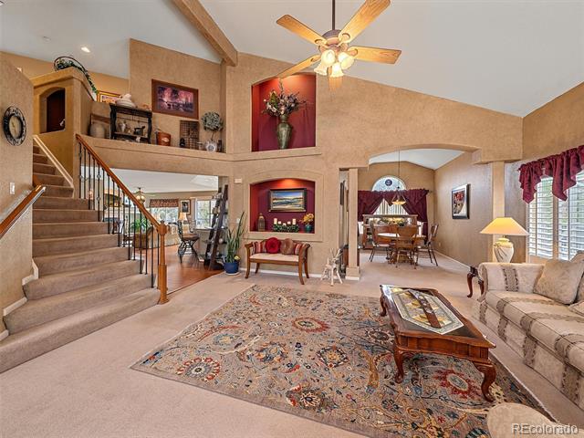 6523 Shannon Trail