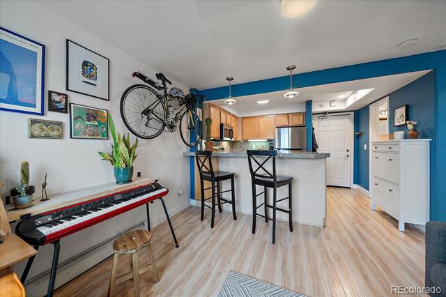 1833 N Williams Street Unit: 404
