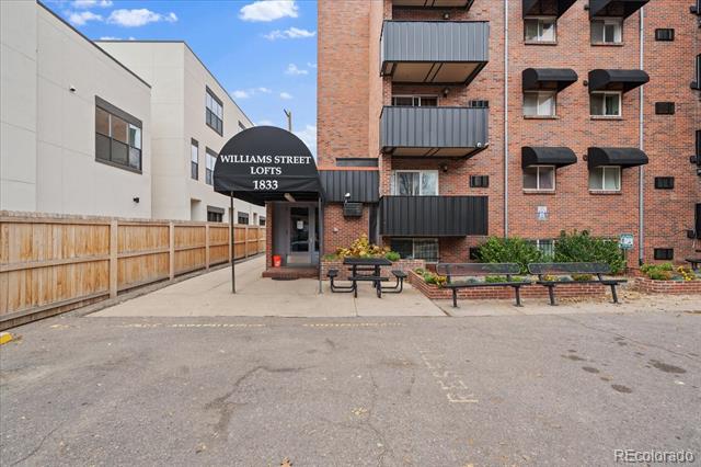 1833 N Williams Street Unit: 404