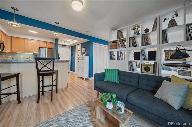 1833 N Williams Street Unit: 404