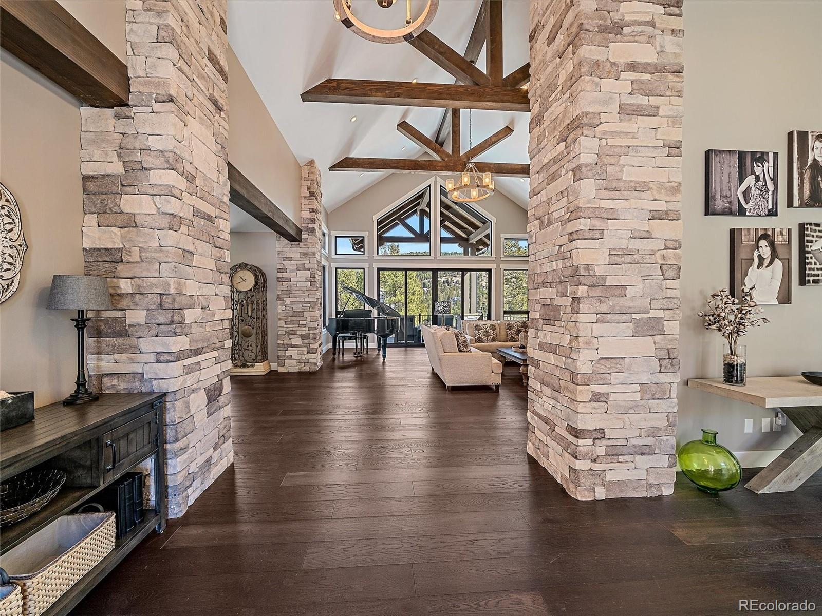 6273 Little Cub Creek Road