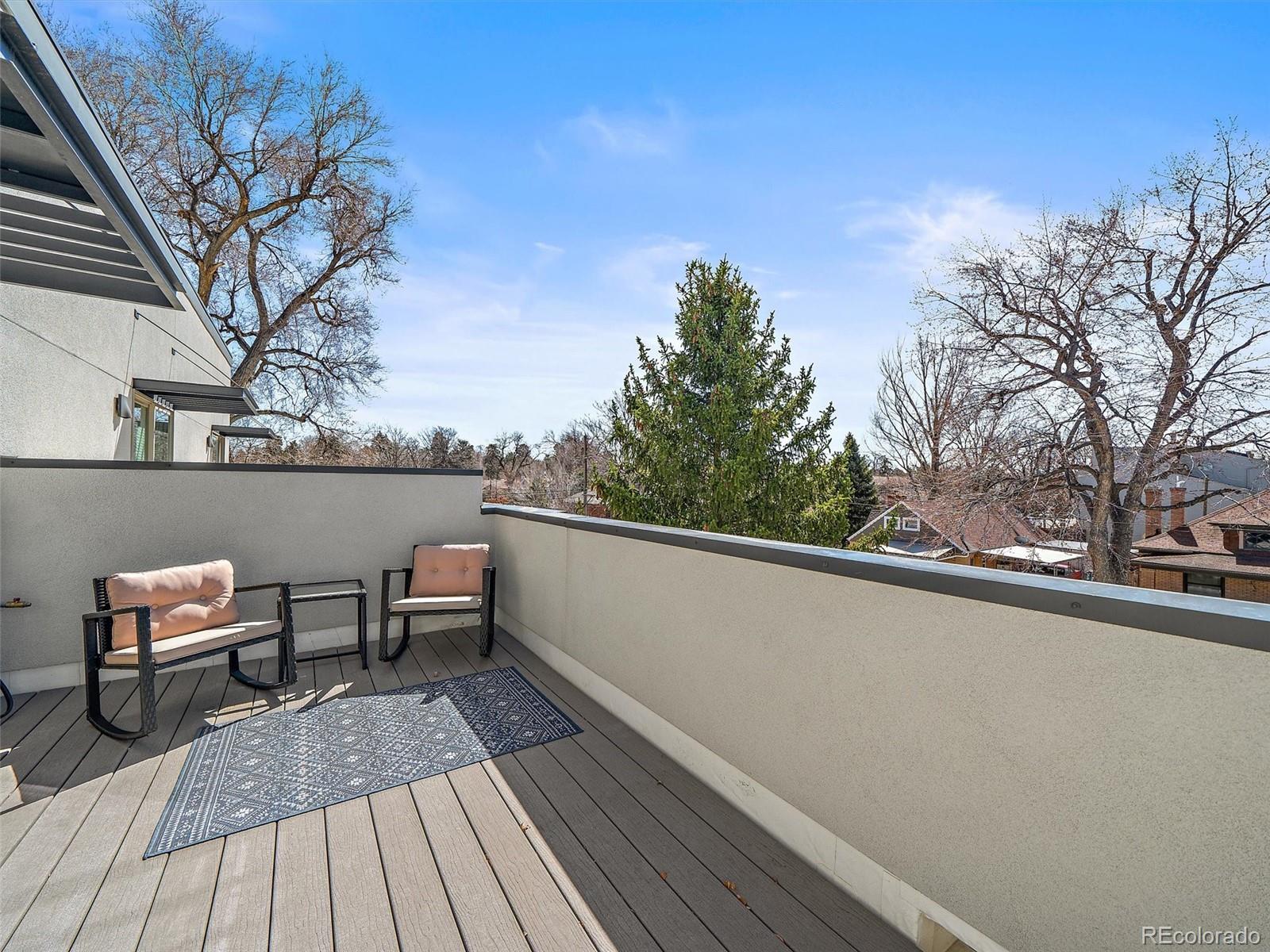 3875 E 4th Avenue Unit: 2