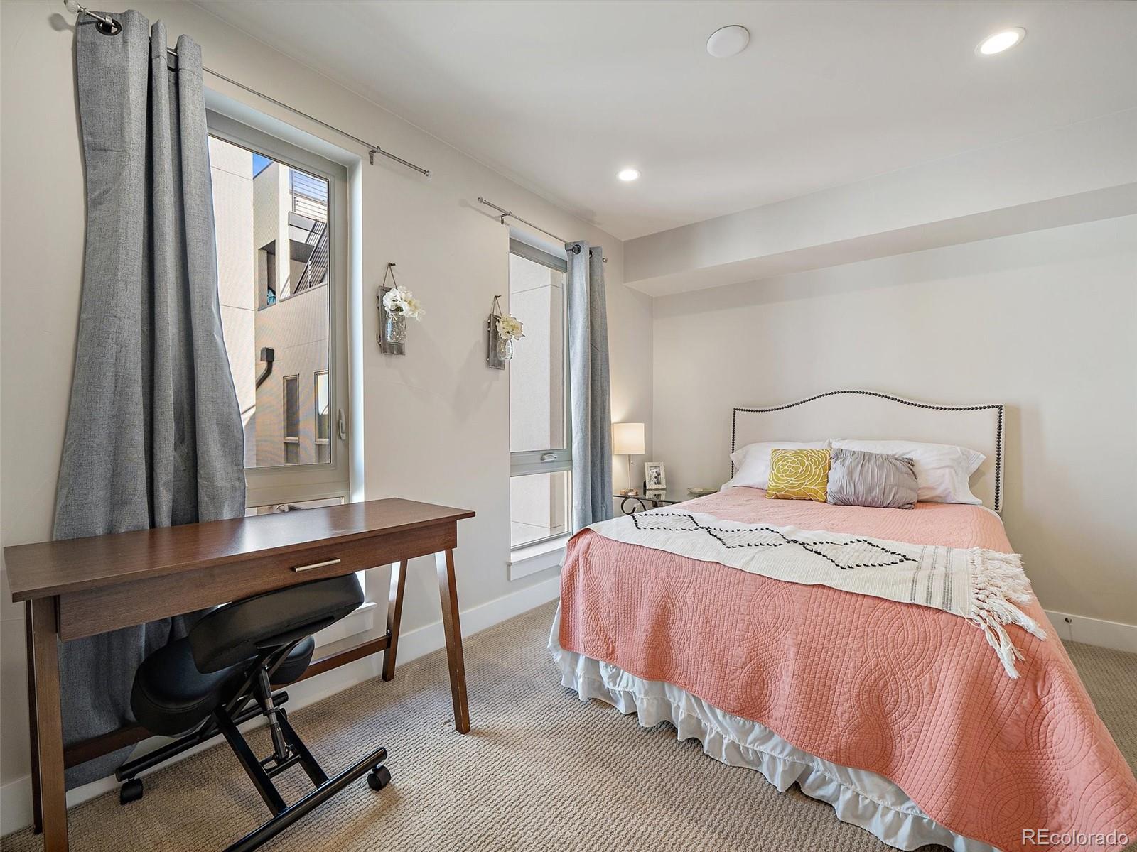 3875 E 4th Avenue Unit: 2