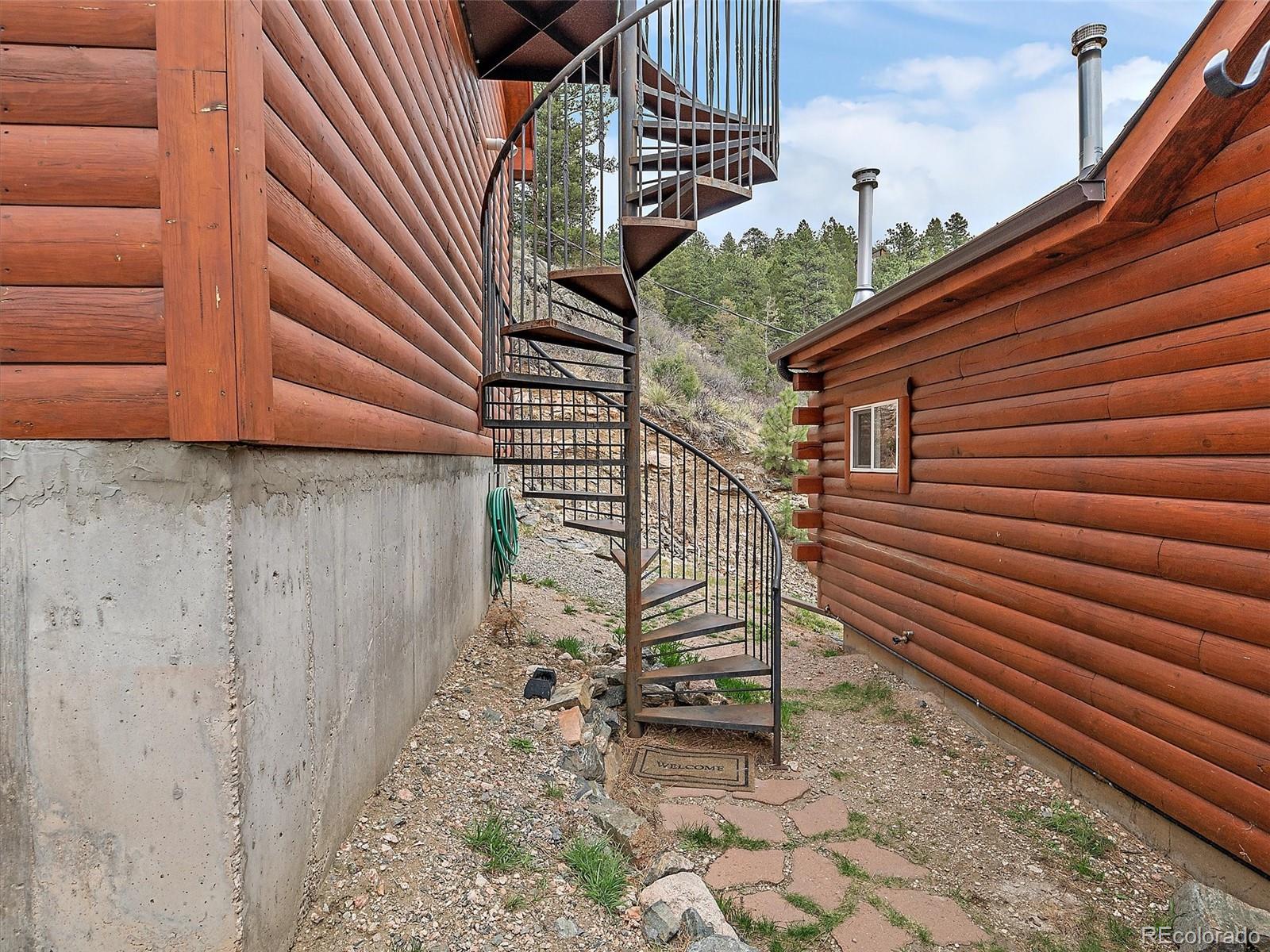 35005 Whispering Pines Trail