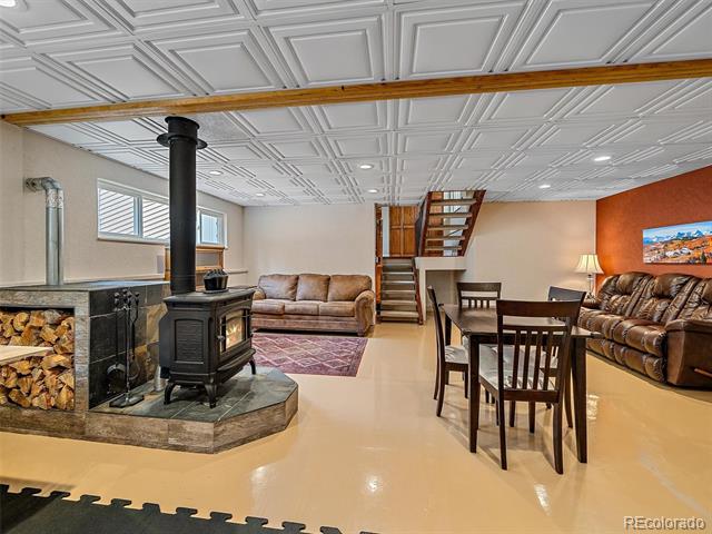 7585 Native Dancer Trail