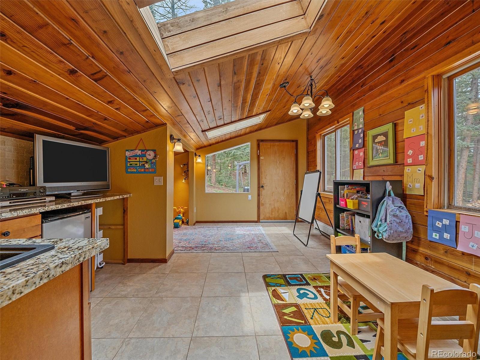 7585 Native Dancer Trail