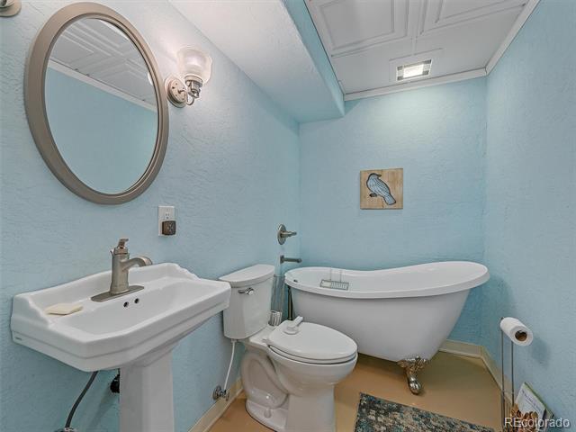 7585 Native Dancer Trail