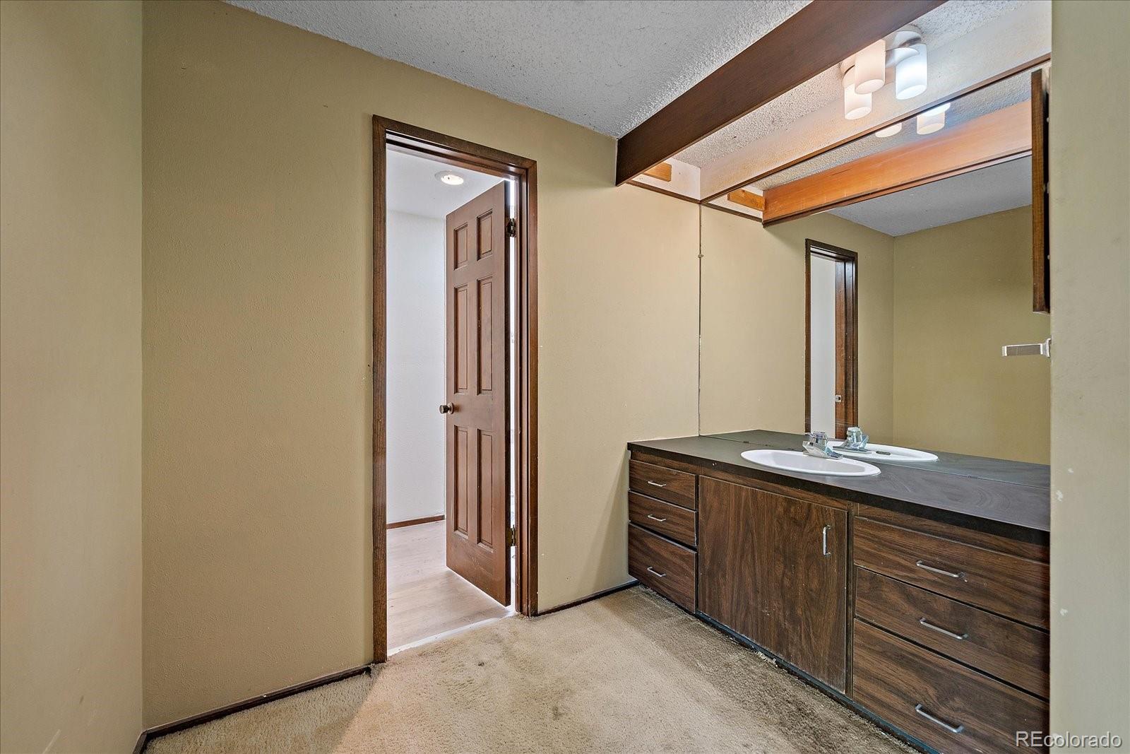 6305 W 6th Avenue Unit: C21