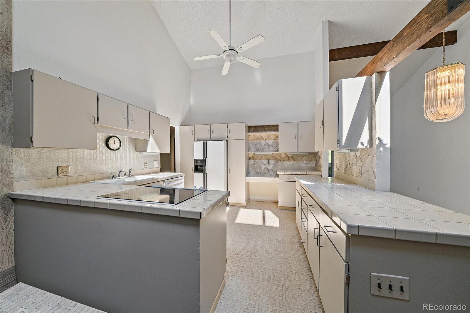 6305 W 6th Avenue Unit: C21