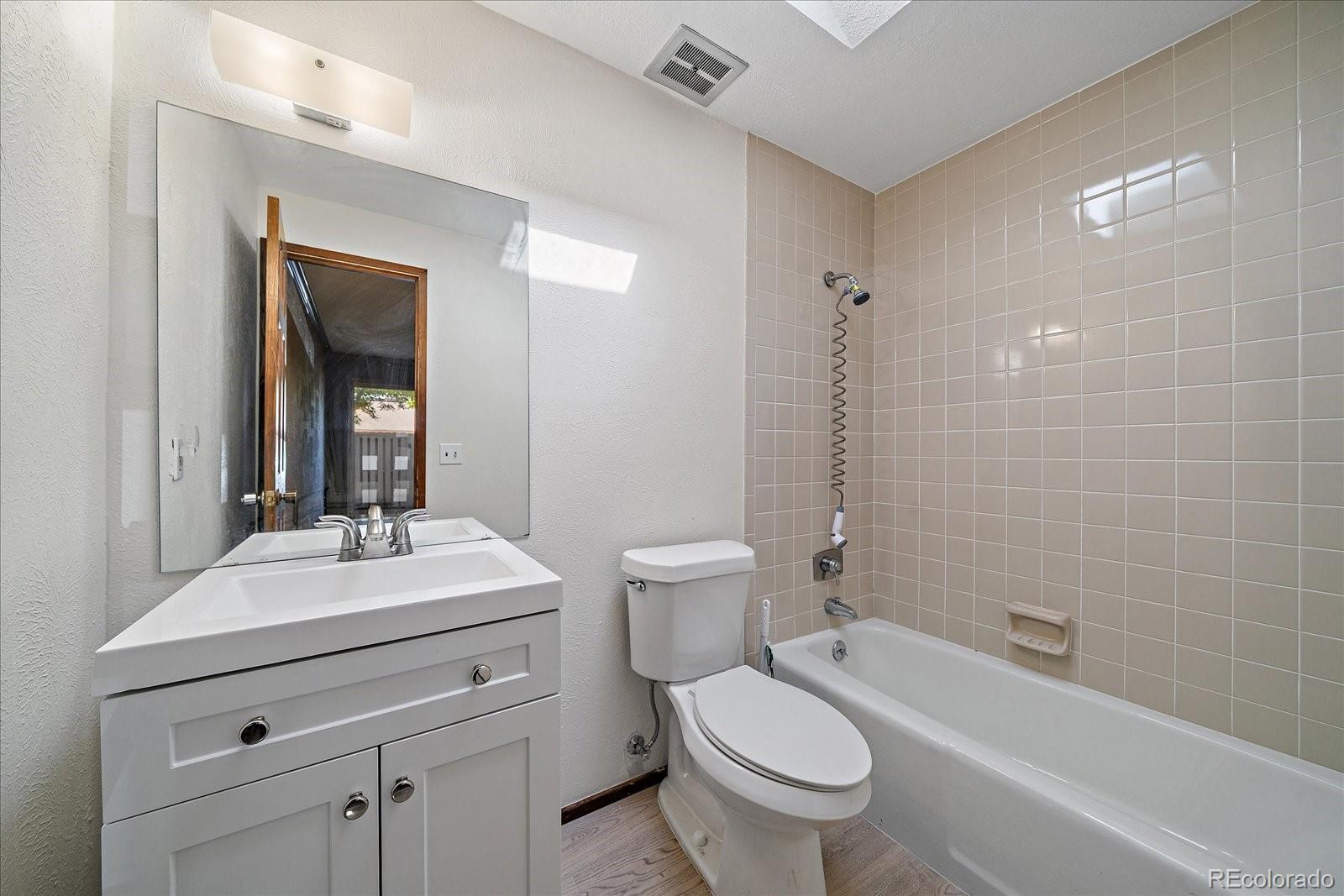 6305 W 6th Avenue Unit: C21