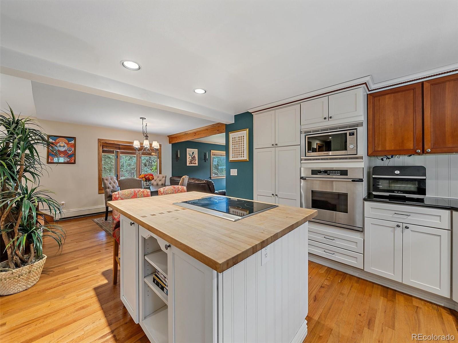 10405 Shadow Brook Drive