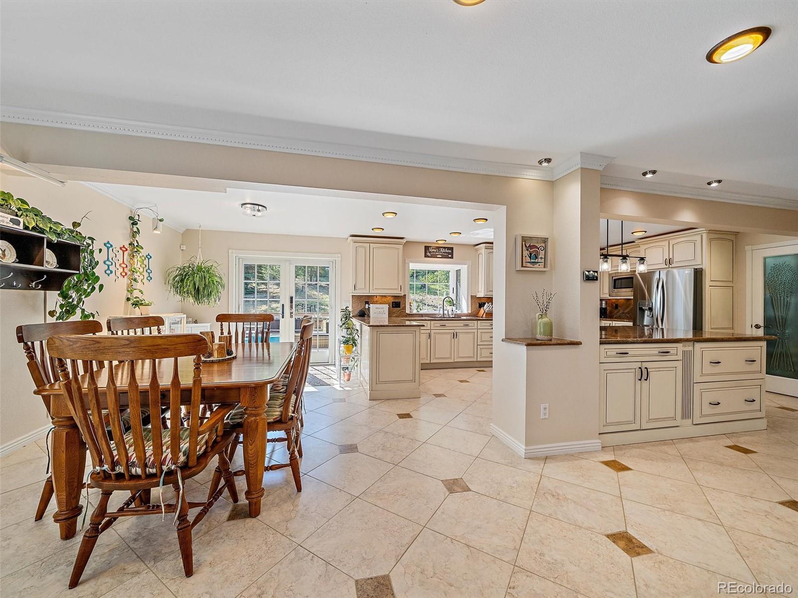 8280 Grizzly Way