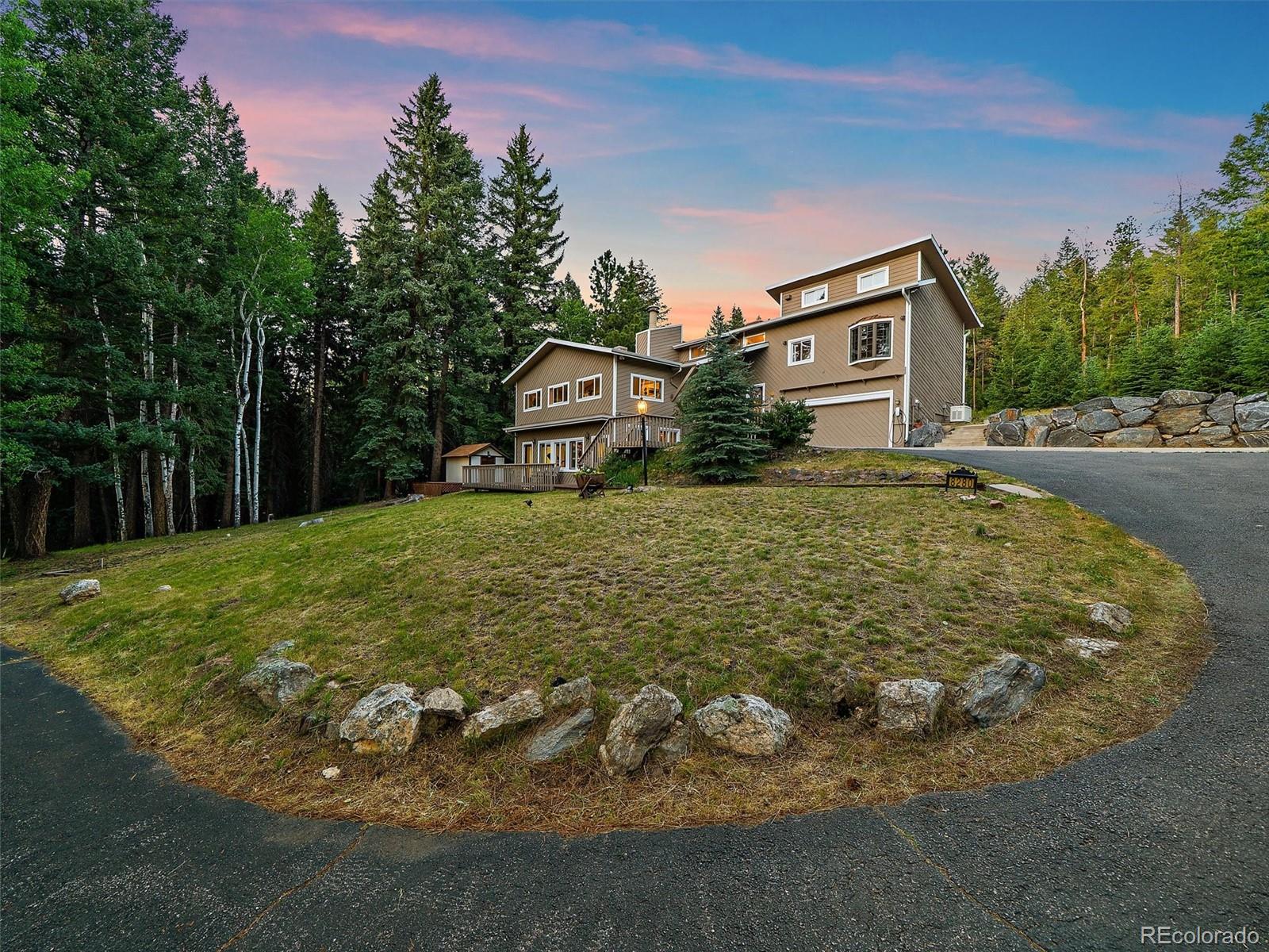8280 Grizzly Way