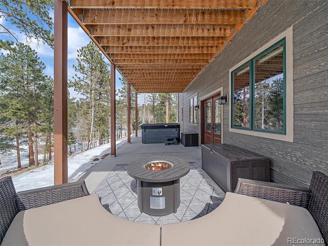 28592 Hummingbird Hill Road