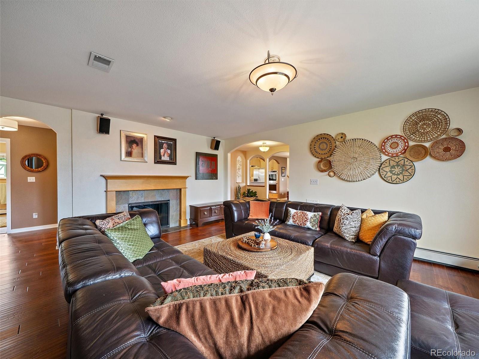 2490 S Holly Place
