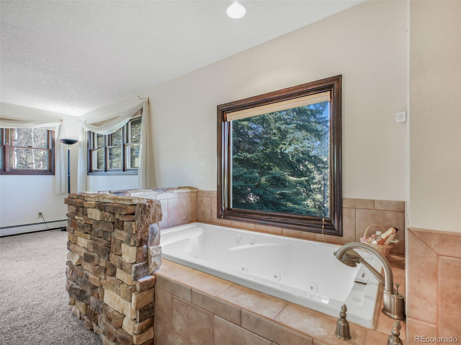 8473 Gray Fox Drive