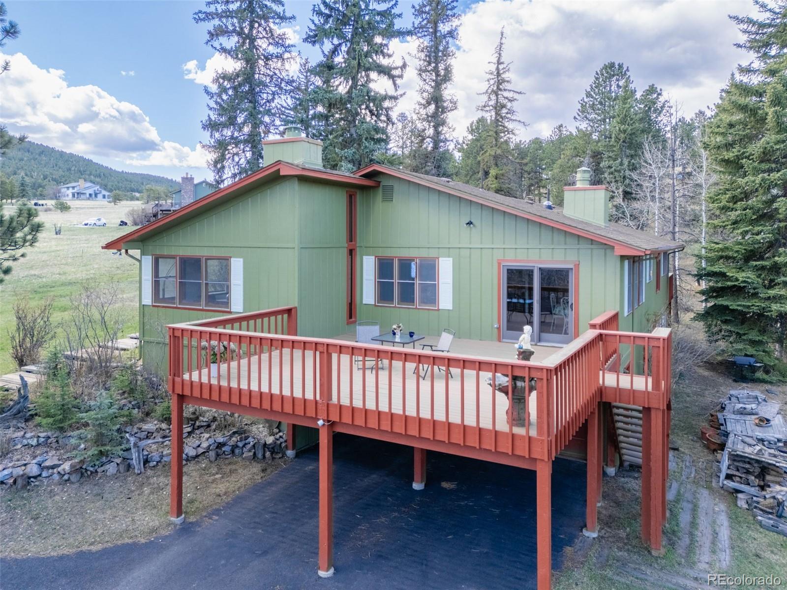 8473 Gray Fox Drive