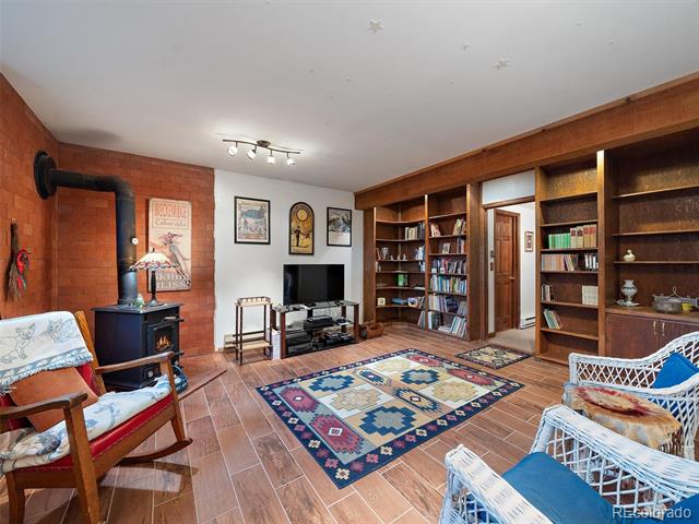 8091 Grizzly Way