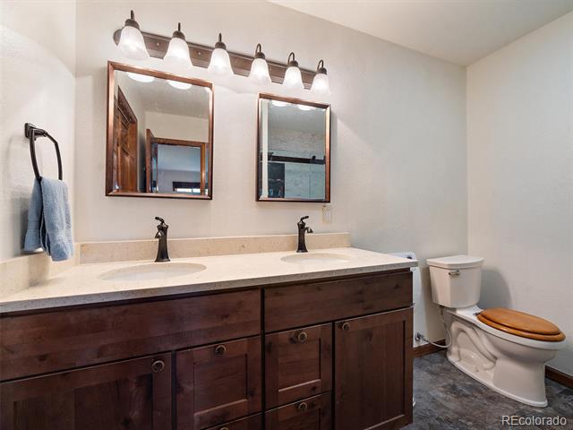 8091 Grizzly Way