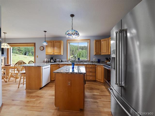 8091 Grizzly Way