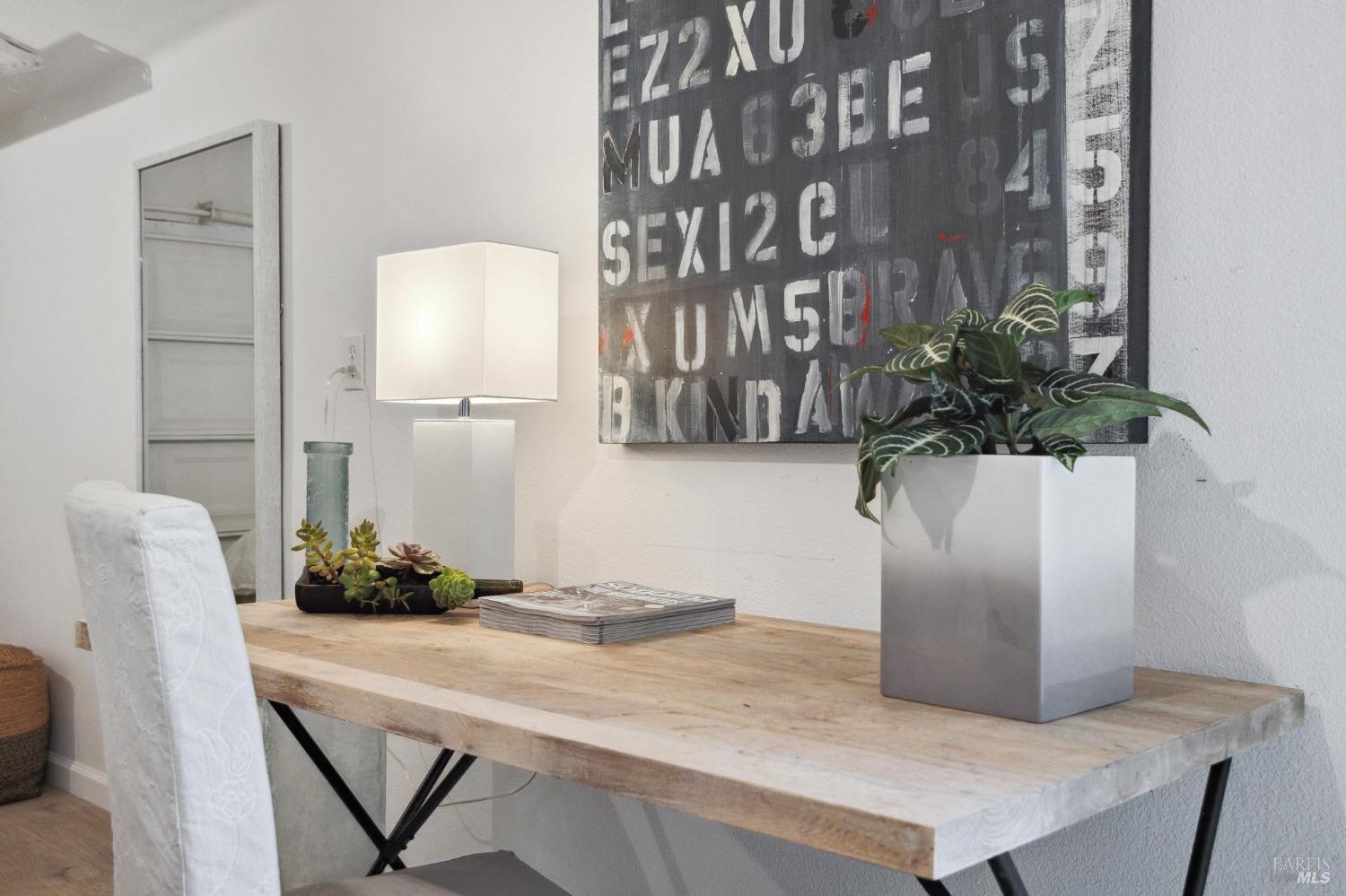 605 Calle Del Monte St