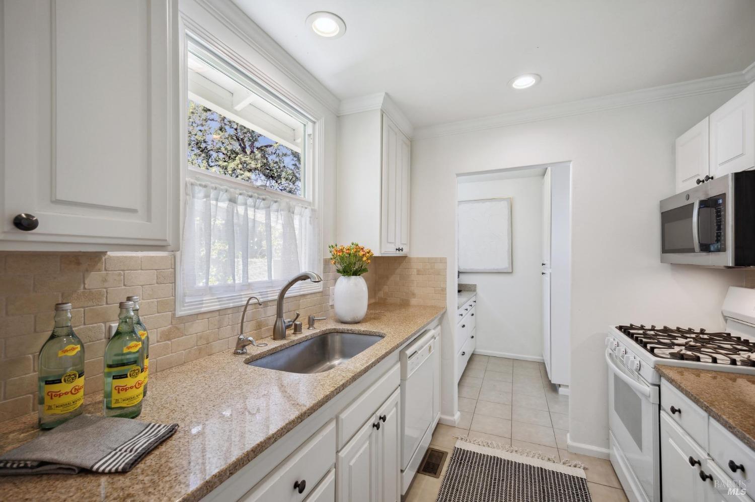 605 Calle Del Monte St