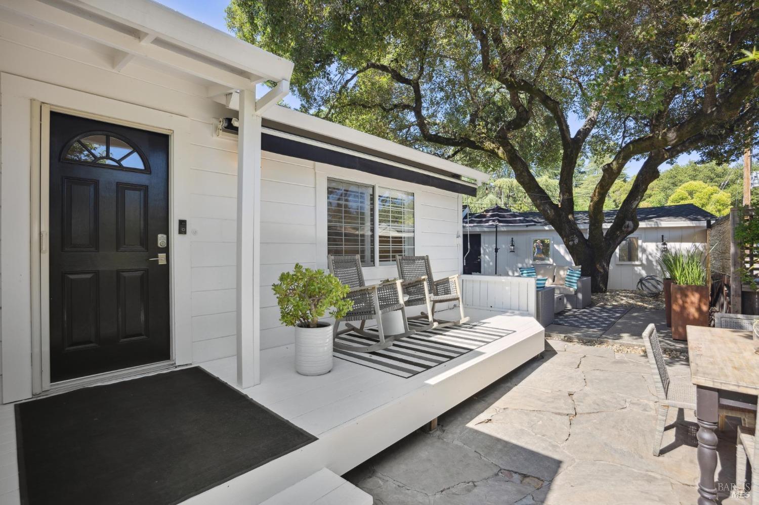 605 Calle Del Monte St