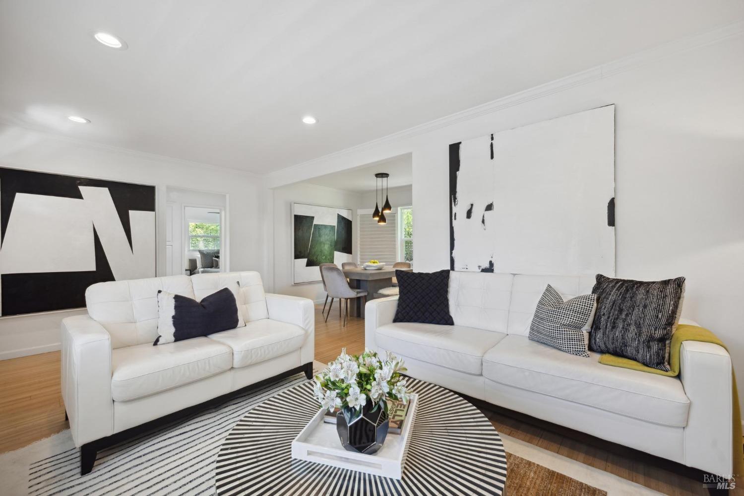 605 Calle Del Monte St