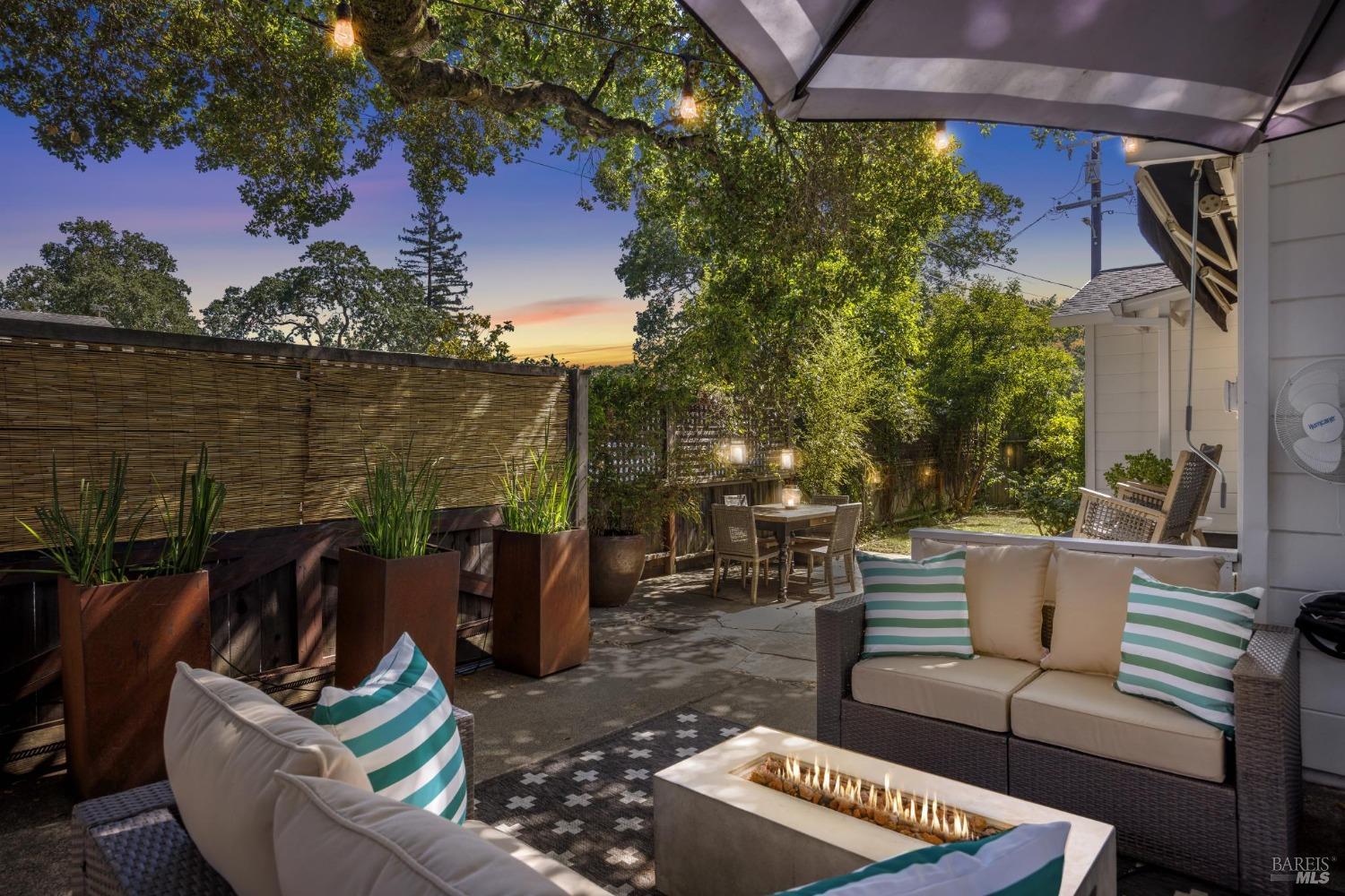 605 Calle Del Monte St