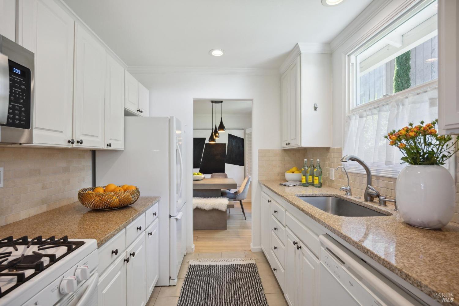 605 Calle Del Monte St