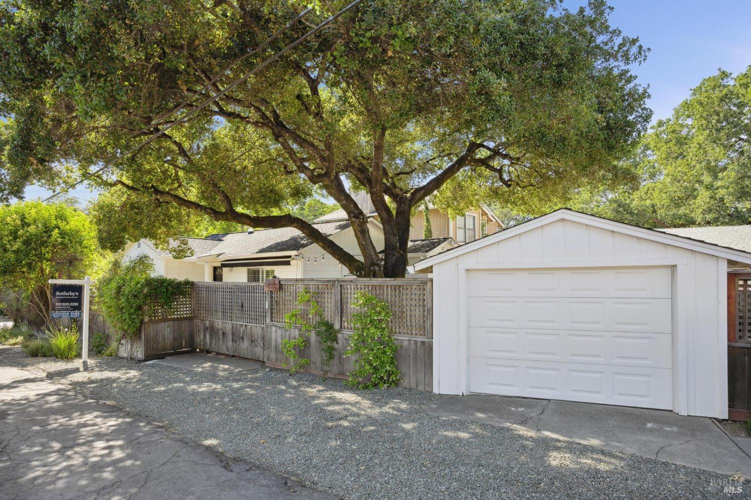 605 Calle Del Monte St